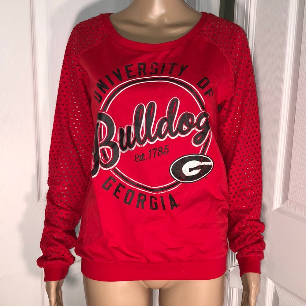 GIII Sports by Carl Banks Red Top. NWT.S